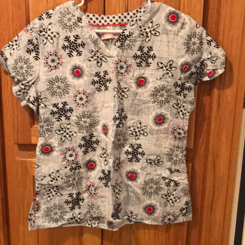 Winter scrub top